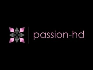 Passion-HD Hot Blonde получает тантрический массаж