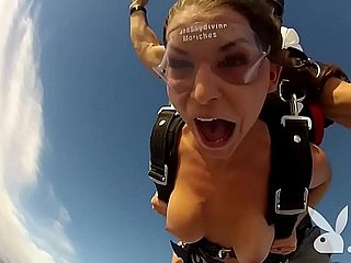 [1280x720] 會員 獨家 跳傘 運動 BADASS Członkowie Nobs Skydiving Txxx.com