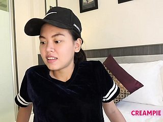 Thai Woman taglia il castoro e si fa crema