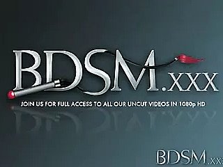 BDSM XXX Gadis Inexperienced mendapati dirinya tidak berdaya