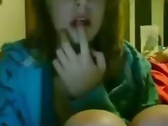 Masturbarse adolescente vivo por the grippe webcam